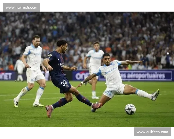 巴黎圣日尔曼迎战里昂强强对话决定法甲争冠走势关键之战引爆王子公园之夜