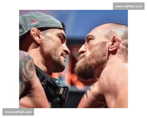 从垃圾话到铁笼风暴嘴炮对决小鹰的世纪之战全解析背后恩怨与历史影响